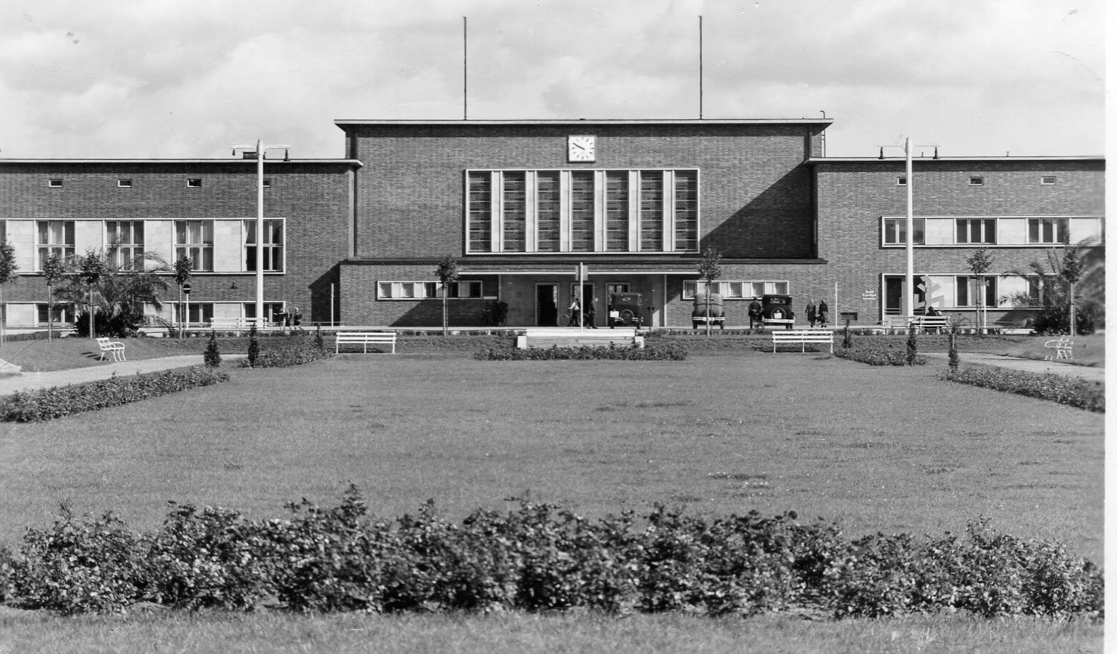 Bahnhof neu